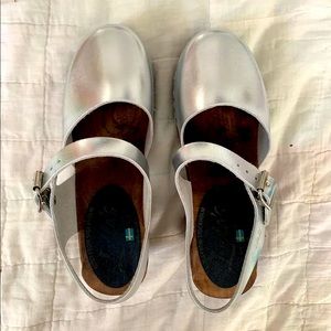 brand new lotta from stockholm silver mary jane clogs